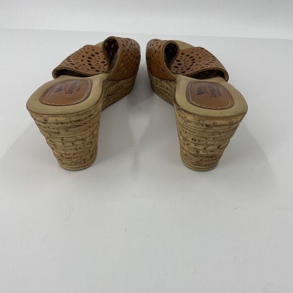 Spring Step Brown Perforated Wedges - Picture 5 of 10